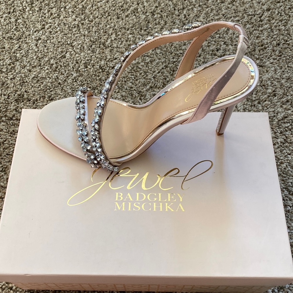 Jewel Badgley Mischka shoes